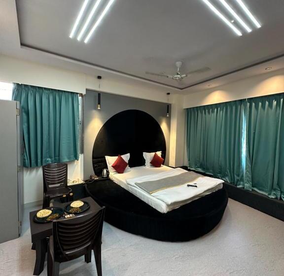 בית מלון כפרי Sky Palace