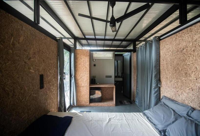 Hotel Tenpy Tiny Snug Obelix At The Homested, Neral