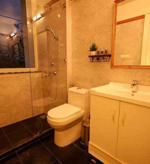 فندق The Crosswoods Three