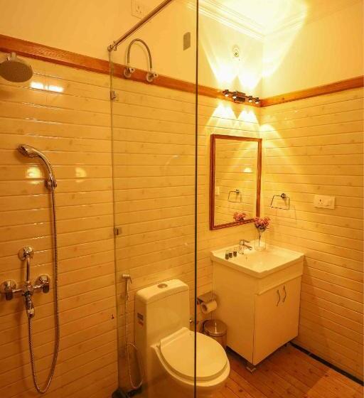 فندق The Crosswoods Three