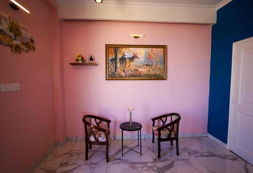 فندق The Crosswoods Three