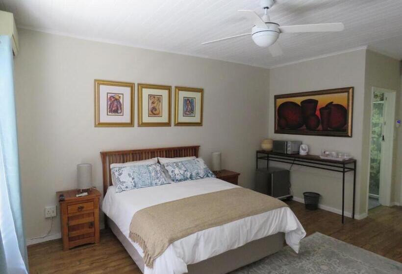 بنسيون Avo Tree Guesthouse