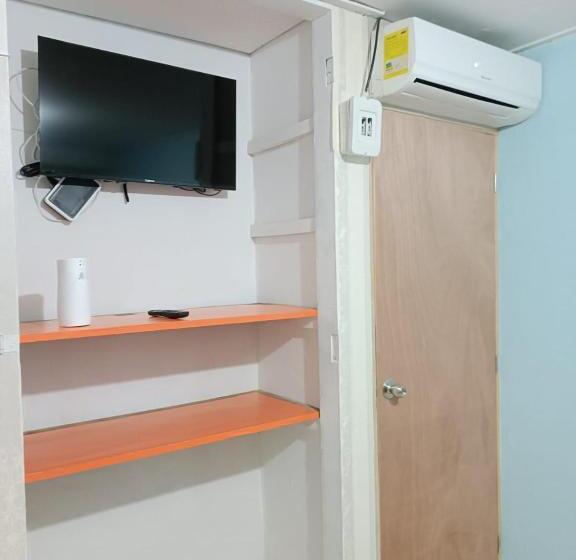 ペンション Beach Airport House