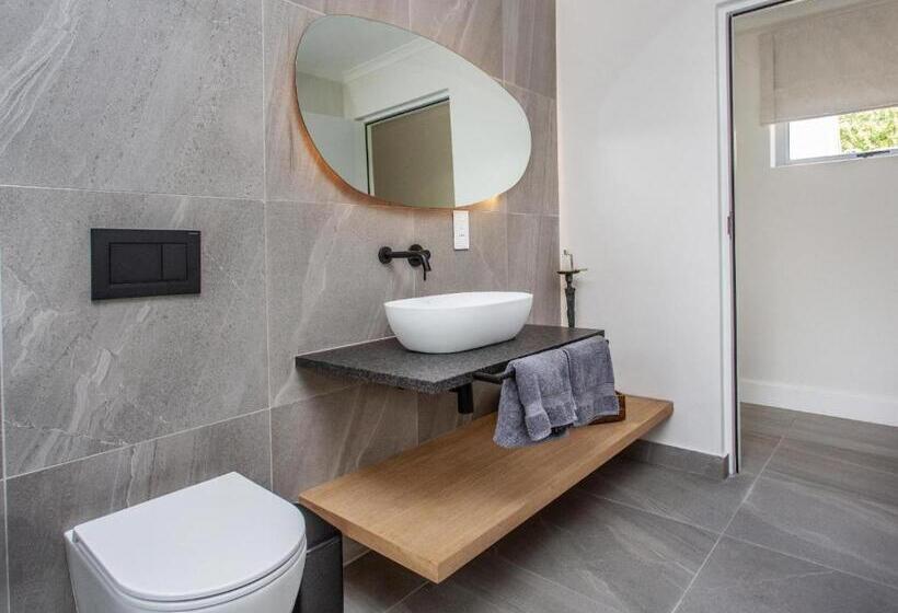 بنسيون Bluemari S Retreat