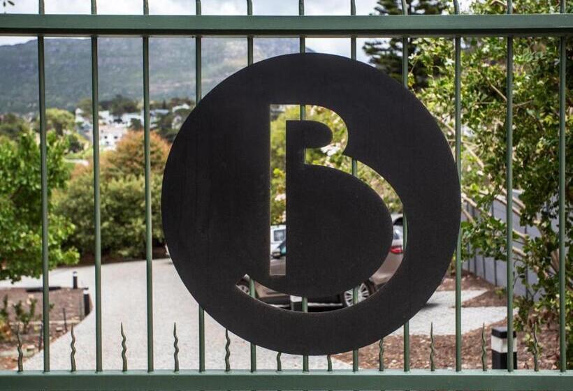 بنسيون Bluemari S Retreat