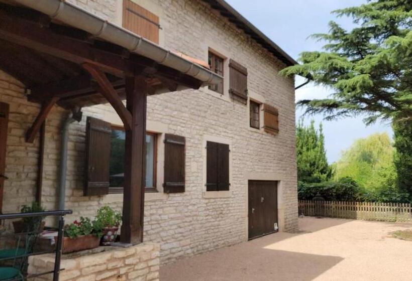 פנסיון Domaine Bassy