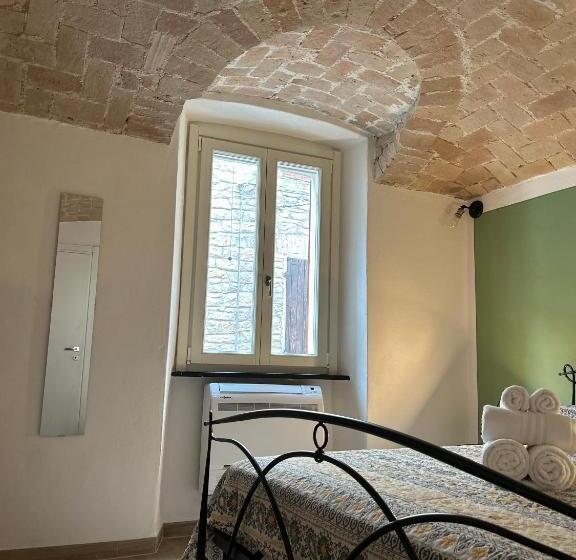 بنسيون Guest House Il Il Podestà