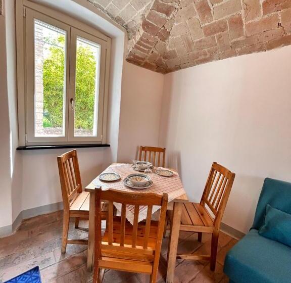 بنسيون Guest House Il Il Podestà