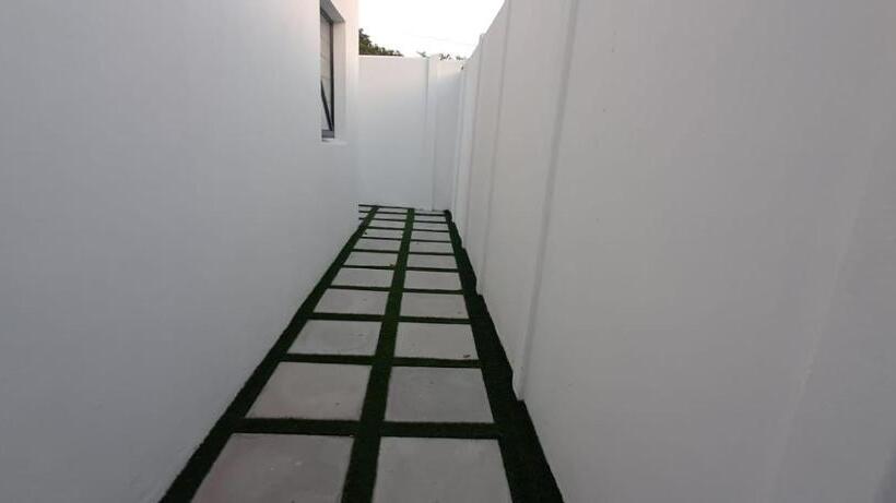 بنسيون Haresca Luxury Accommodation Bellville