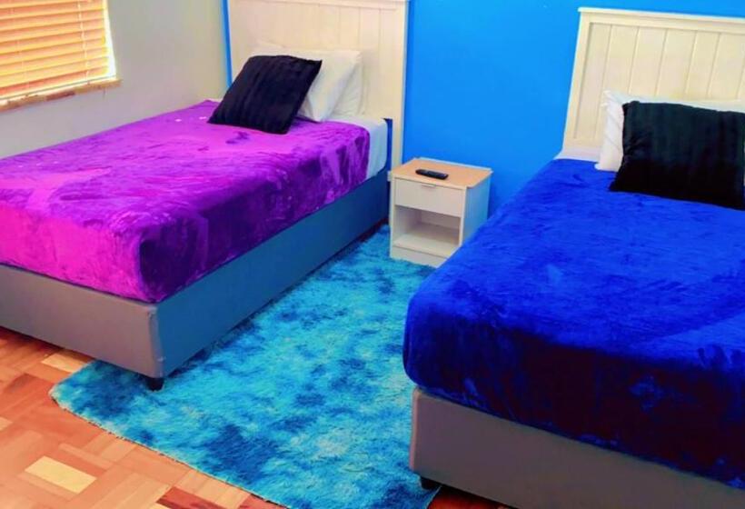 بنسيون Haresca Luxury Accommodation Bellville