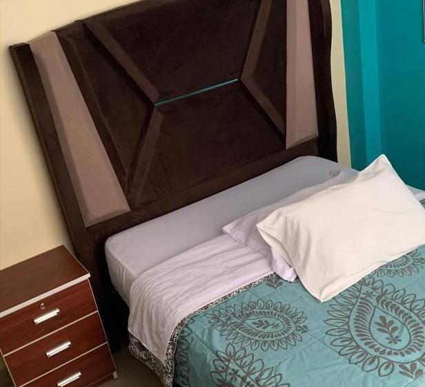 پانسیون Hostal Toscano Suites