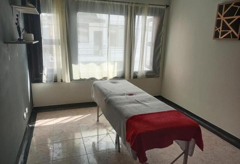 펜션 La Iguana Café Y Más