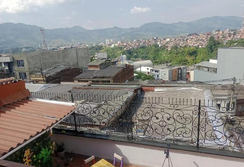 펜션 La Iguana Café Y Más