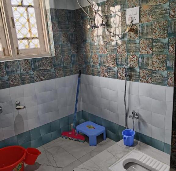 פנסיון Magray Guest House