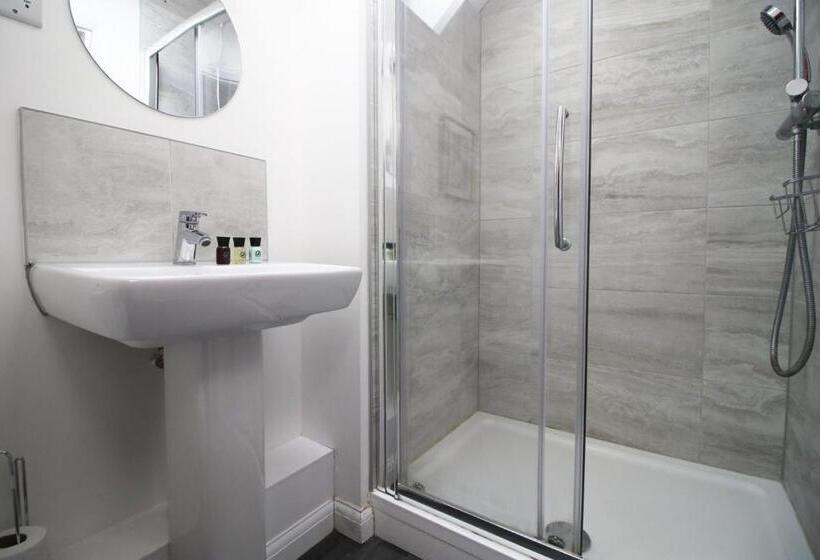 بنسيون Mayville Avenue Bristol