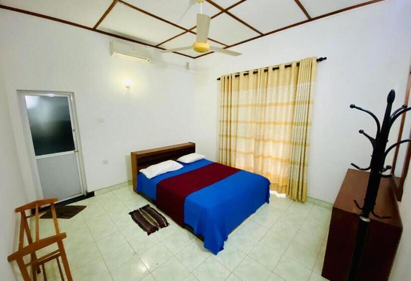 Пансион Punchi Walawwa Holiday Bungalow