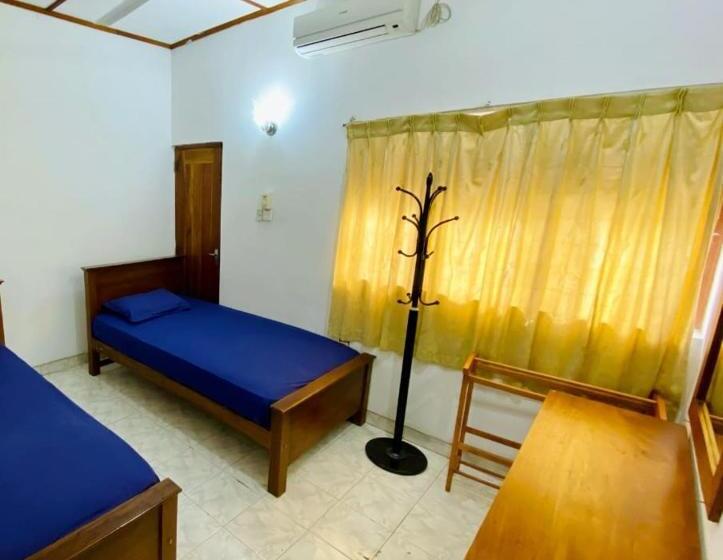 Пансион Punchi Walawwa Holiday Bungalow