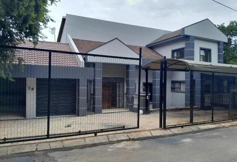 بنسيون The Mansion Lodge