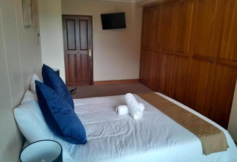 ペンション The Mansion Lodge