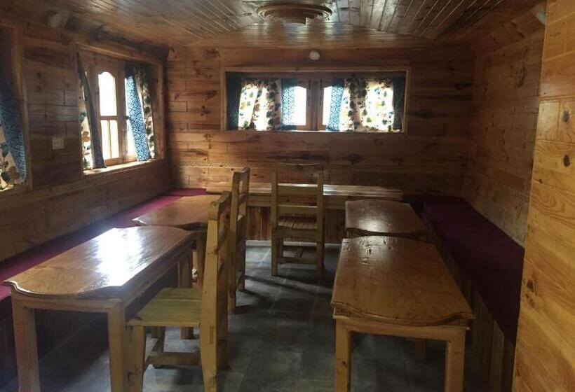 Pensione Tribeni Lodge Restaurant And Bar