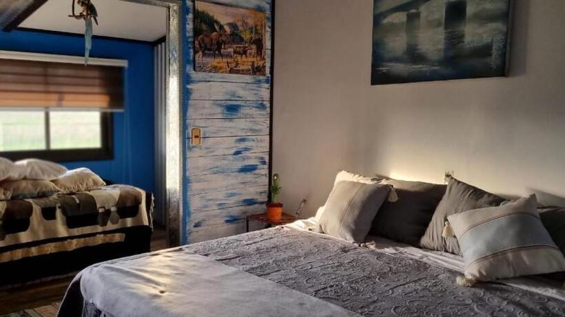 بنسيون Zoe Lodge