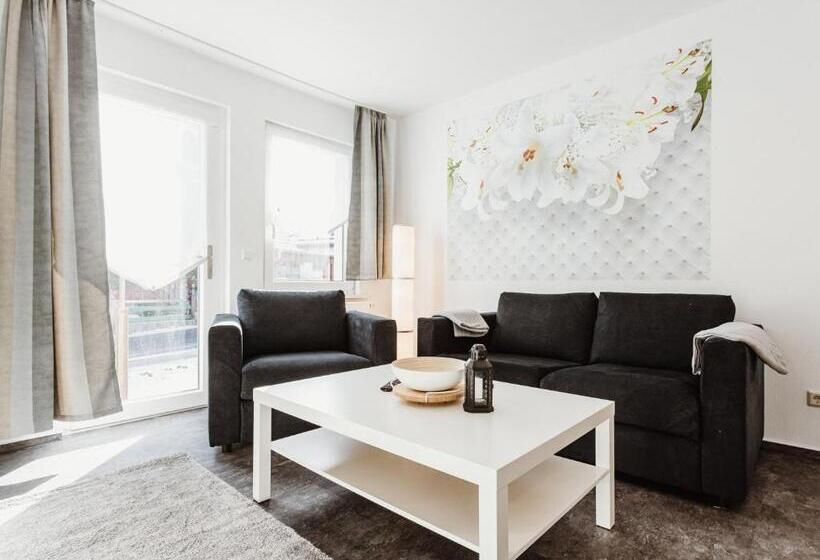 Rebentisch   Hotel Ferienwohnungen Restaurant