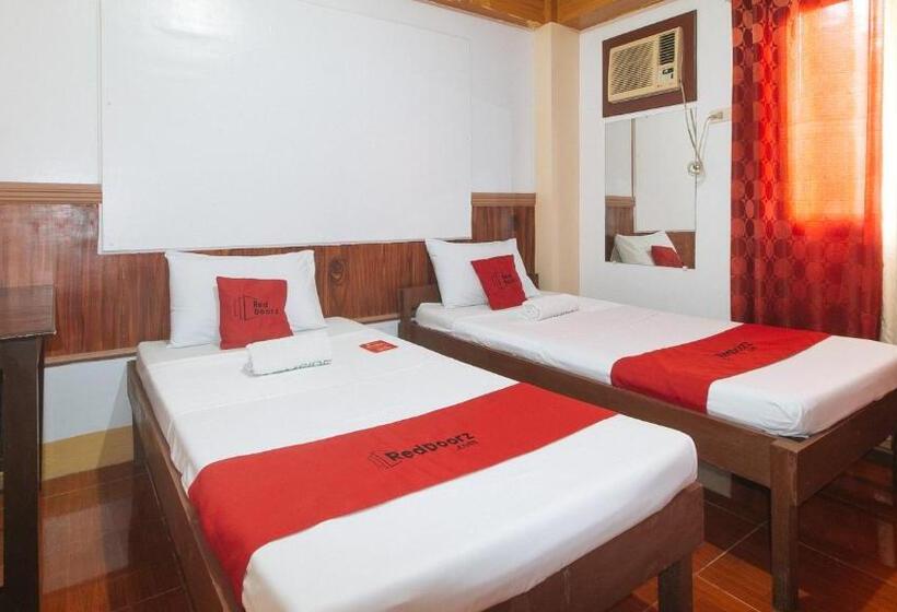 Reddoorz @ Farm Side Hotel Laoag City