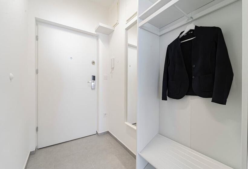 Spirit Apartments By Urbanrent