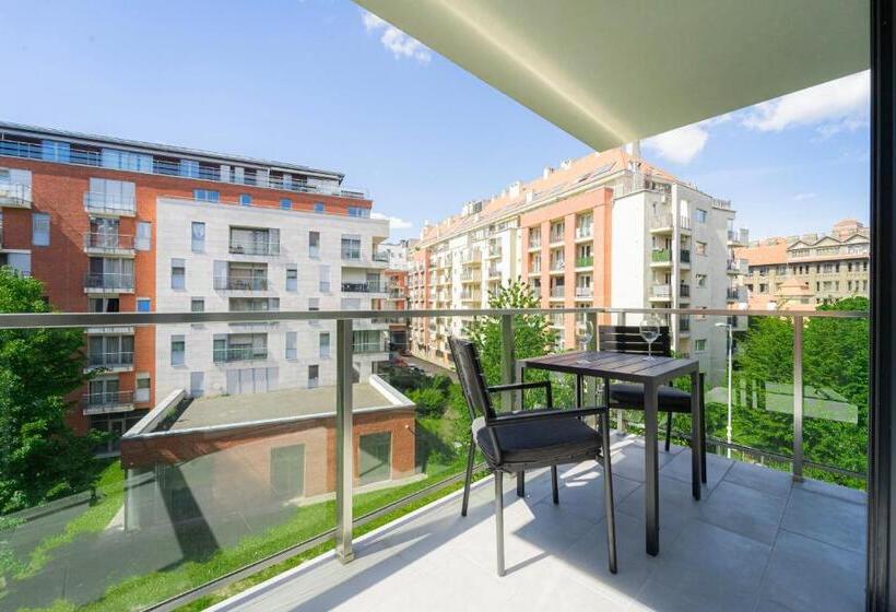 Spirit Apartments By Urbanrent