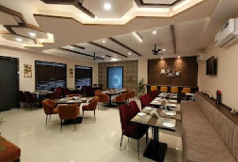 The Imperial Hotel And Convention Centre Kanpur