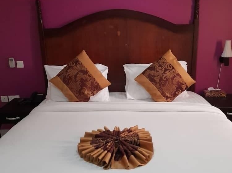 African Hill Hotel & Resort