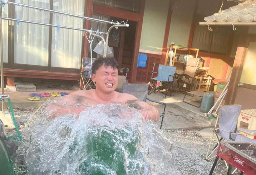 הוסטל Guest House Detarameso