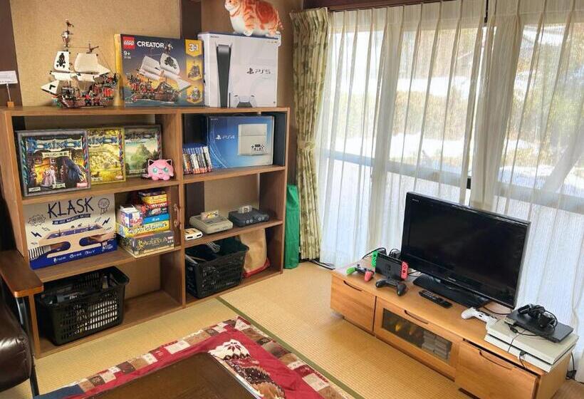 הוסטל Guest House Detarameso