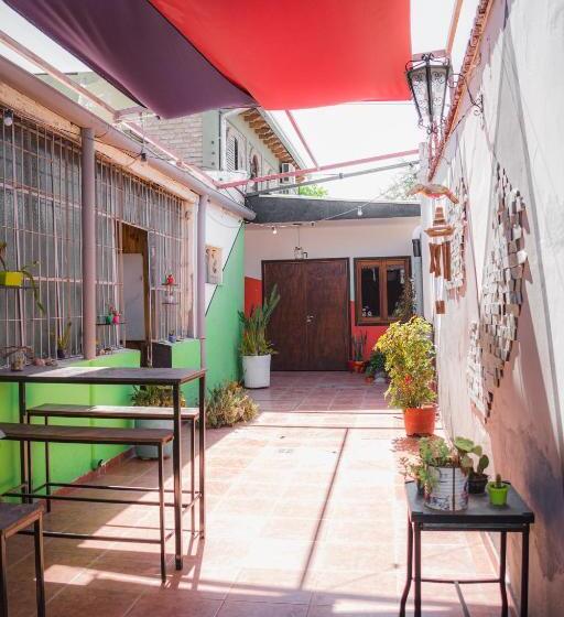 فندق صغير Rhombus Hospedaje Y Habitaciones