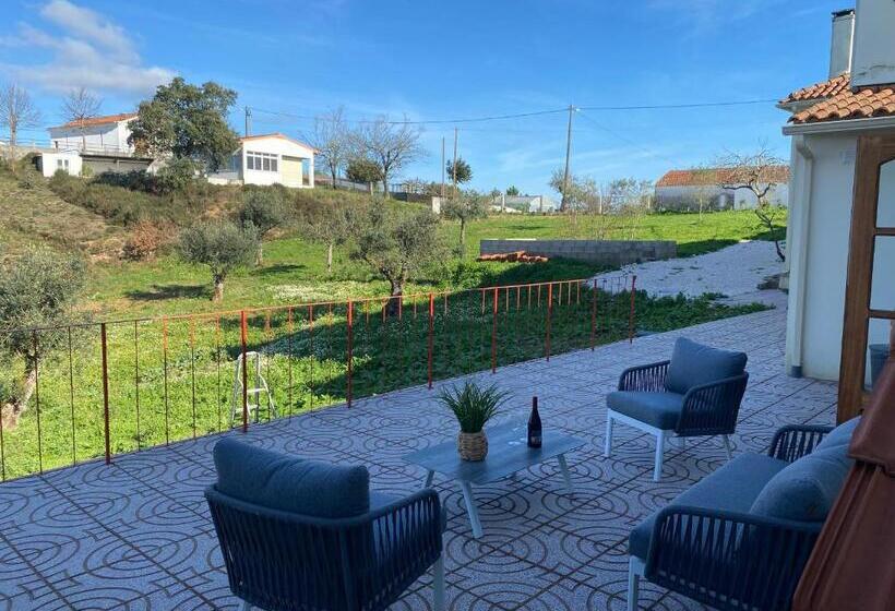 Bed and Breakfast A Casa Amarela Guesthouse