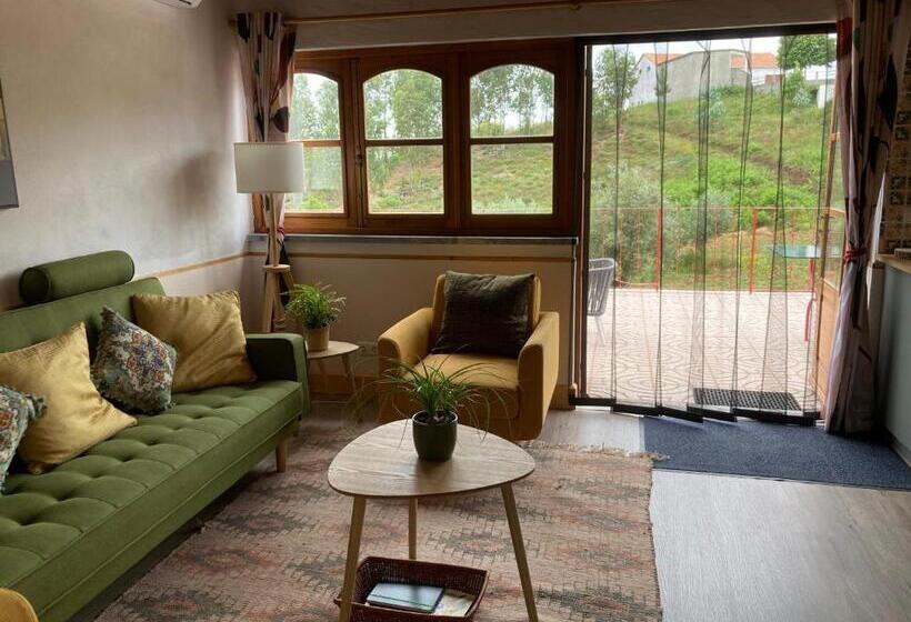 Bed and Breakfast A Casa Amarela Guesthouse