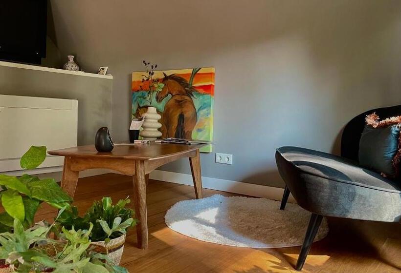 تختخواب و صبحانه Hoeve Bij Vosselen