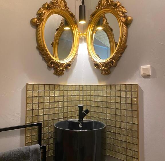 مبيت وإفطار à Home Love Spa, Le Plus Luxueux Parmi Nos 2 établissements