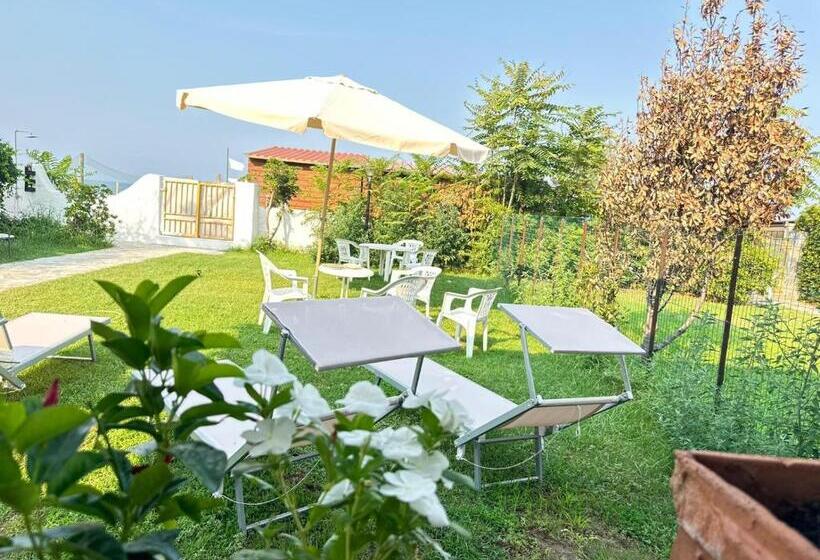 تختخواب و صبحانه Il Diamante Sul Mare