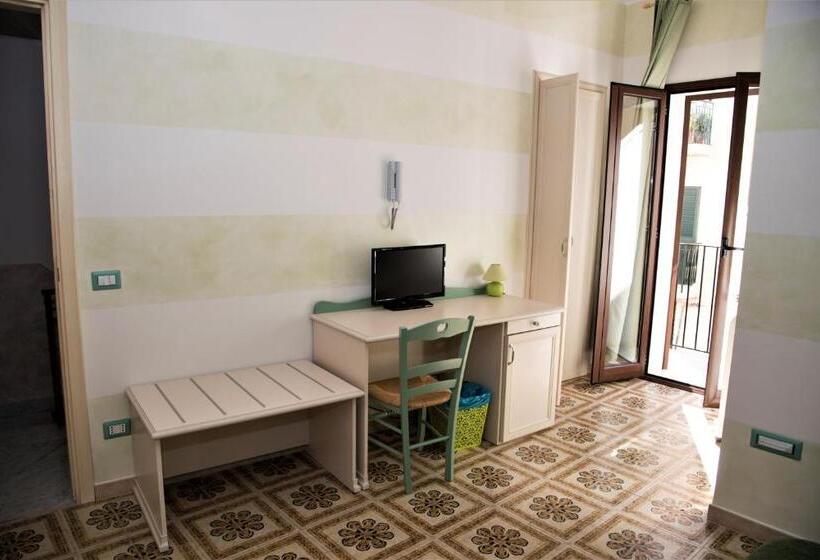 مبيت وإفطار New La Lanterna Di Bachi