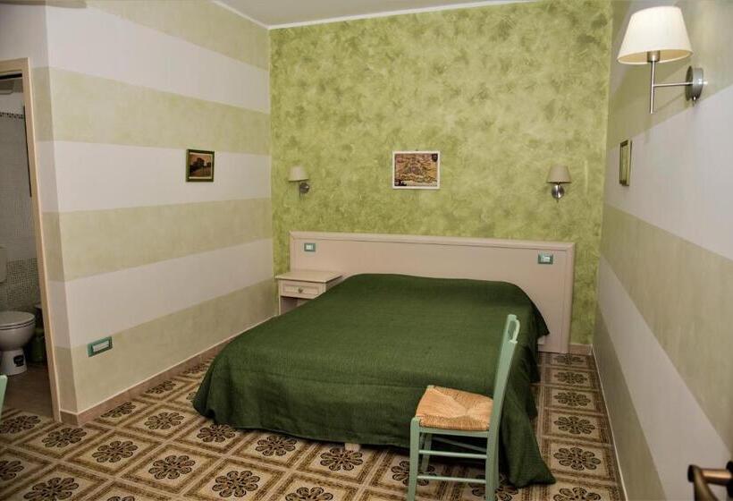 مبيت وإفطار New La Lanterna Di Bachi