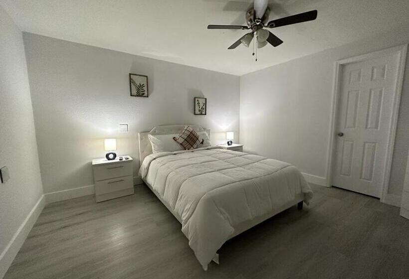 مبيت وإفطار Private Suite Close To Kendall Hospital And Fiu