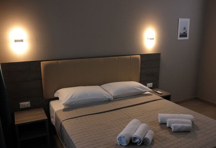 تختخواب و صبحانه Sunset Guest House