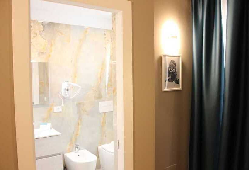 تختخواب و صبحانه Sunset Guest House