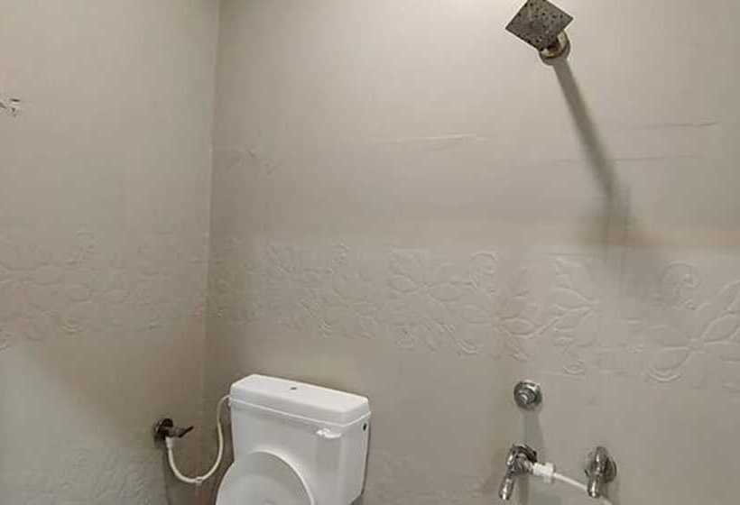 Fabhotel Shiva Grand