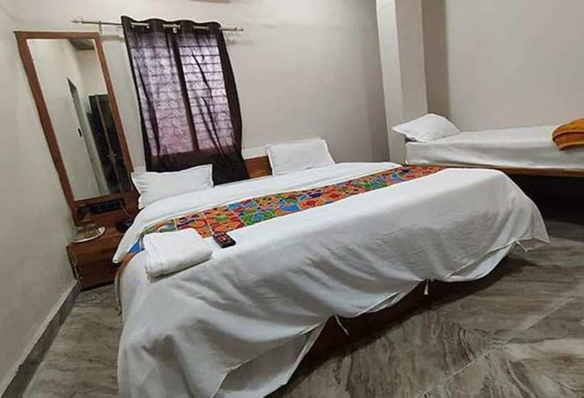 Fabhotel Shiva Grand