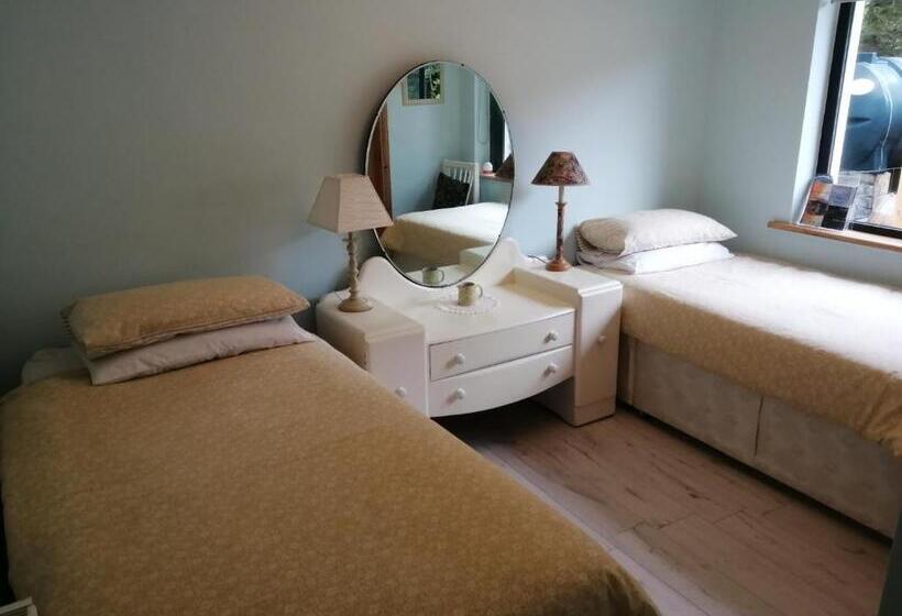 Great Lawn B&b  16km From Town Centre