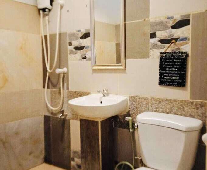 هتل Anaya Inn And Restobar