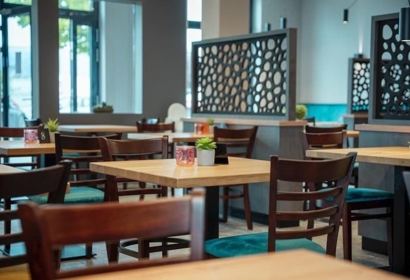 בית מלון כפרי Central Vis A Vis