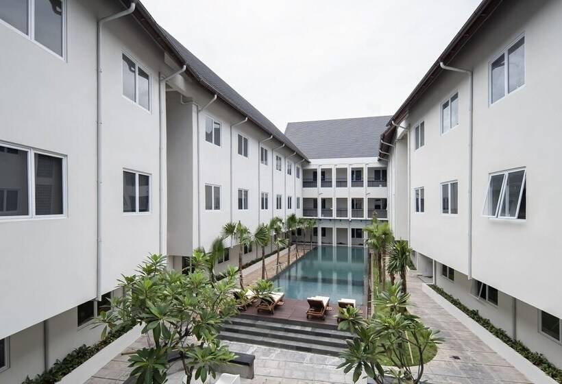 ホテル Cove Nawaprita